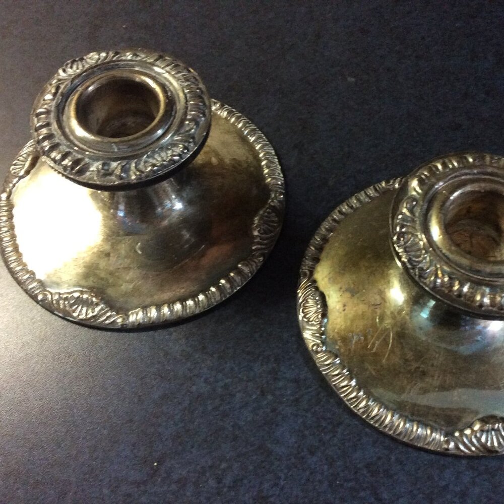 Vintage Set of 2 Viking EP Lead Candlestick Holders Tapers Shell Design
